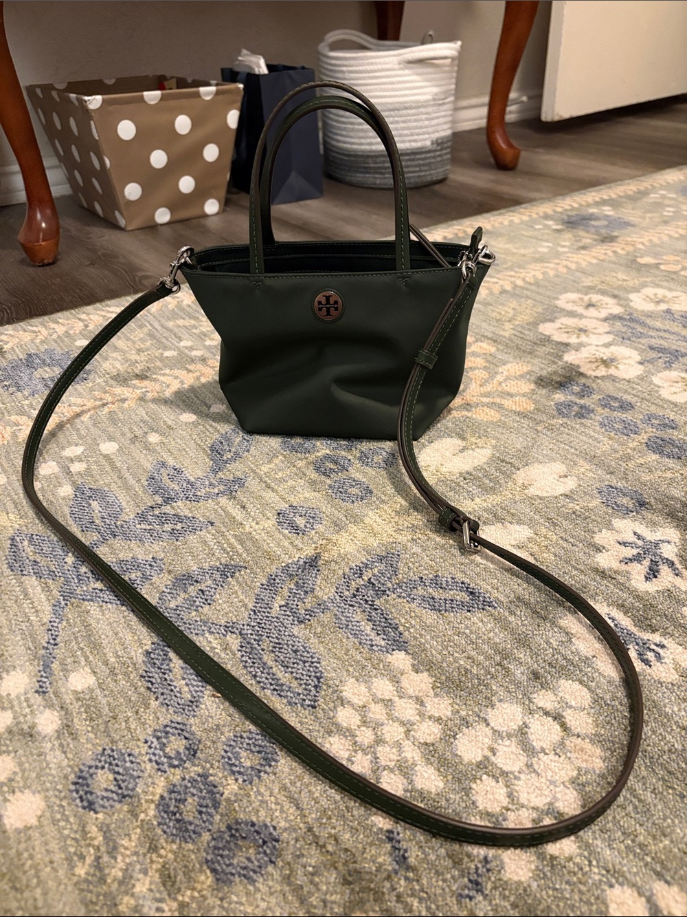 Tory Burch Deep Green Mini Nylon Tote w/detachable strap - Picture 4 of 9